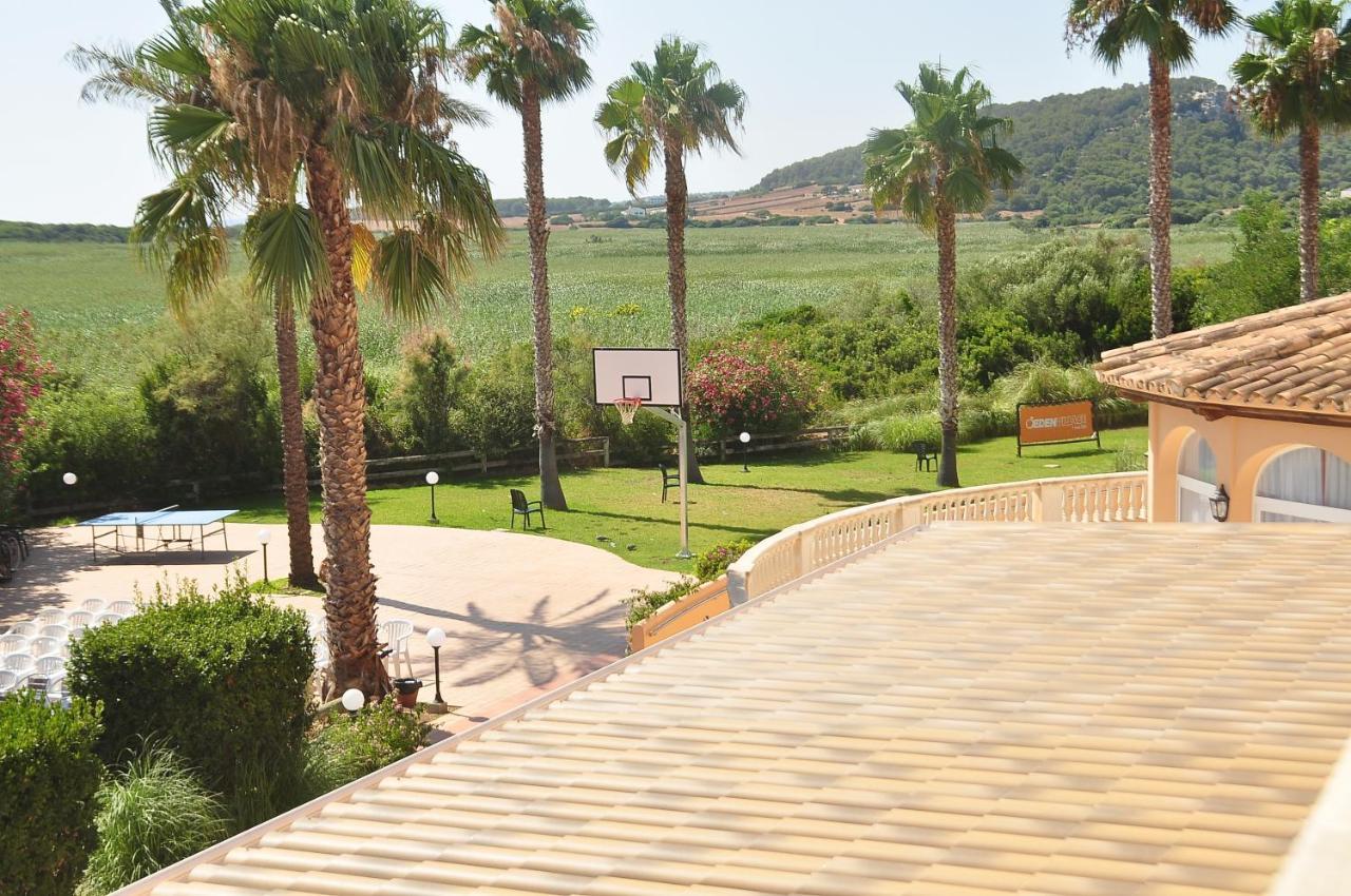 Arenas De Son Bou Hotell Exteriör bild
