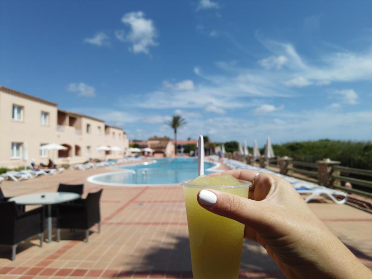 Arenas De Son Bou Hotell Exteriör bild