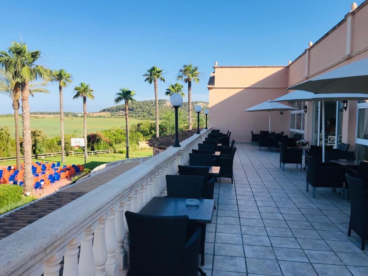Arenas De Son Bou Hotell Exteriör bild