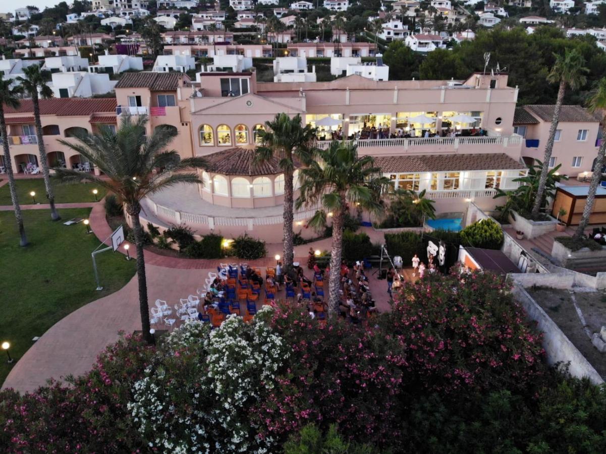 Arenas De Son Bou Hotell Exteriör bild