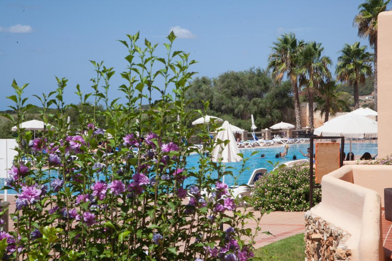 Arenas De Son Bou Hotell Exteriör bild