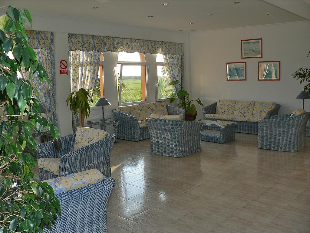 Arenas De Son Bou Hotell Exteriör bild
